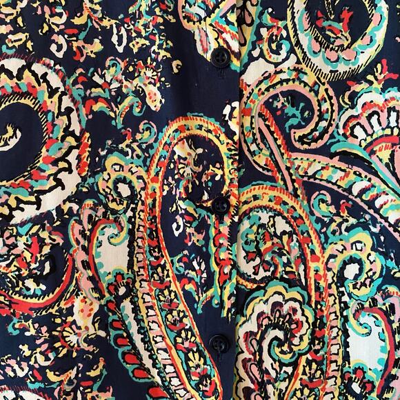 Chico's Women's size 1 / Medium / 8 Navy Blue Paisley Button Down Shirt Cotton - Picture 5 of 9